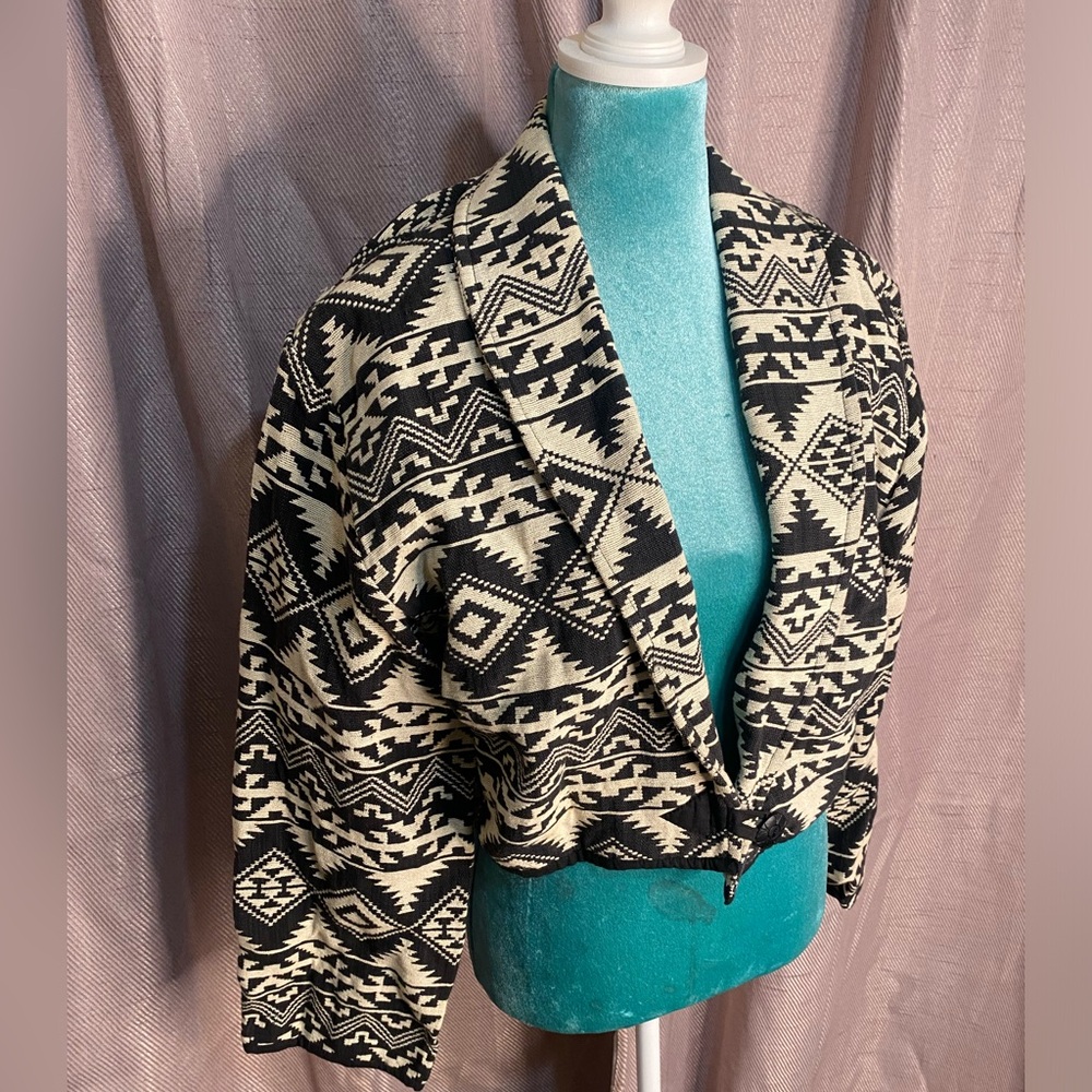 Flashback: Vintage Aztec Pattern Cropped Jacket - image 2